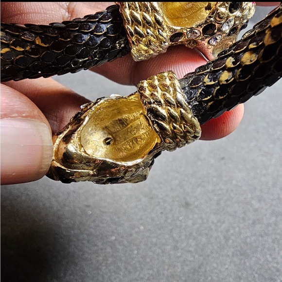 Whiting & Davis Gold Tone Black Mesh Double Panther Heads Wrap Around Bracelet - Picture 12 of 13